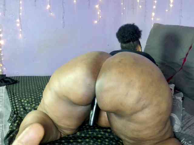 Big-Ass-Wilma webcam