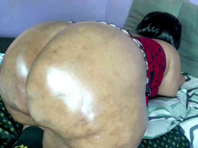 Big-Ass-Wilma webcam