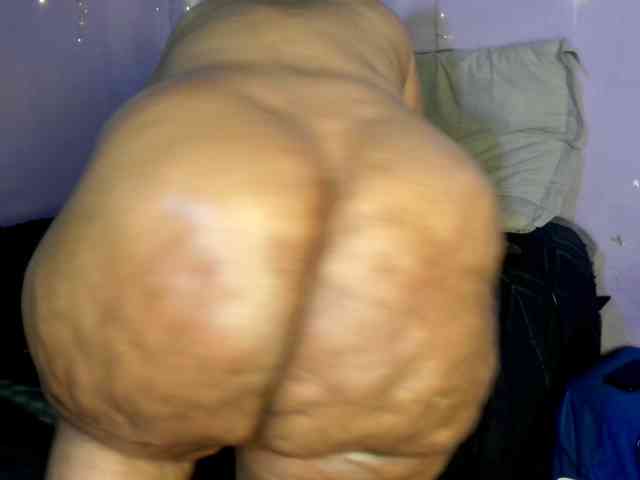 Big-Ass-Wilma webcam