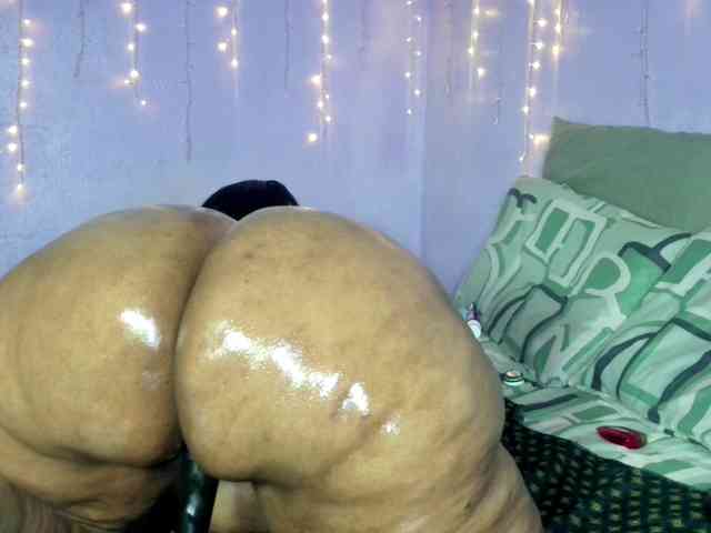 Big-Ass-Wilma webcam