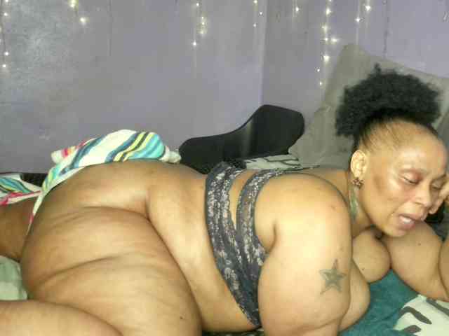 Big-Ass-Wilma webcam