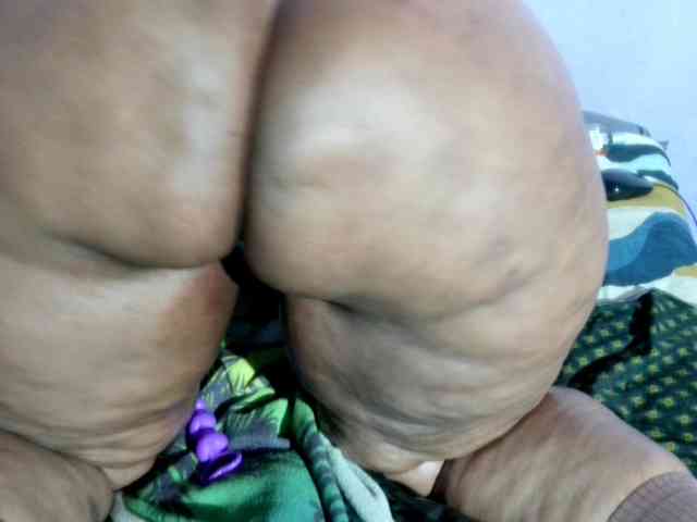 Big-Ass-Wilma webcam