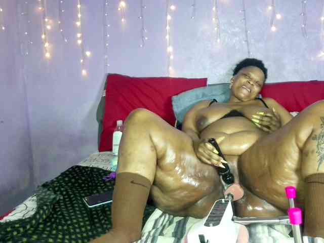 Big-Ass-Wilma webcam