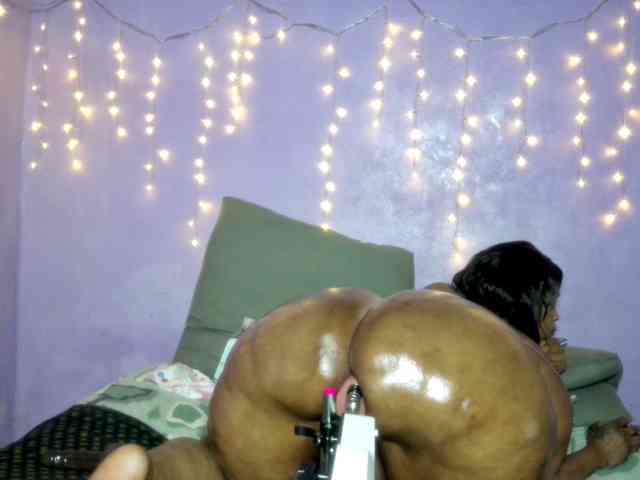 Big-Ass-Wilma webcam