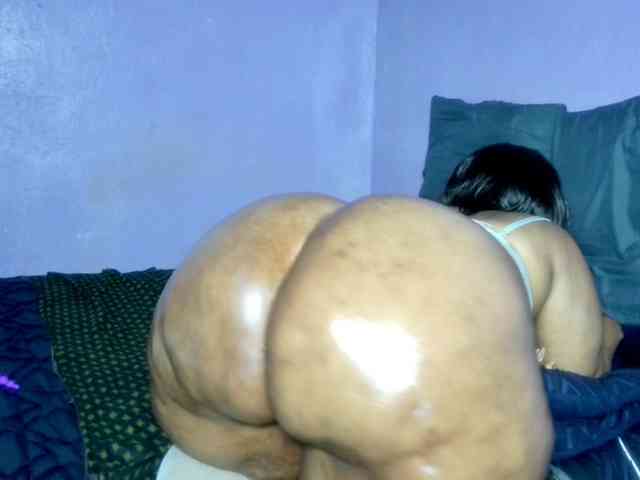 Big-Ass-Wilma webcam