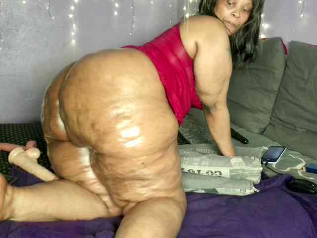Model: Big-Ass-Wilma
