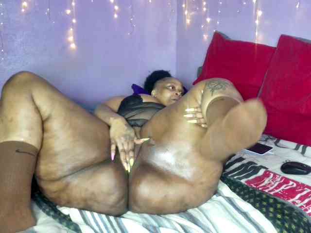Big-Ass-Wilma webcam