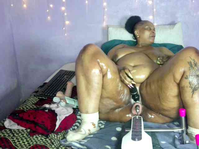 Big-Ass-Wilma webcam