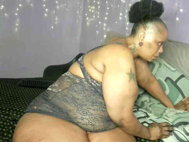 Big-Ass-Wilma webcam