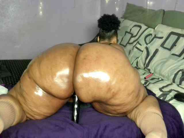 Big-Ass-Wilma webcam