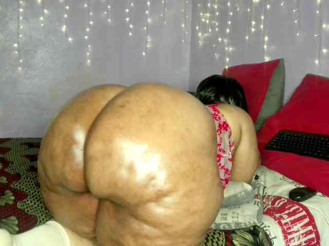 Big-Ass-Wilma webcam