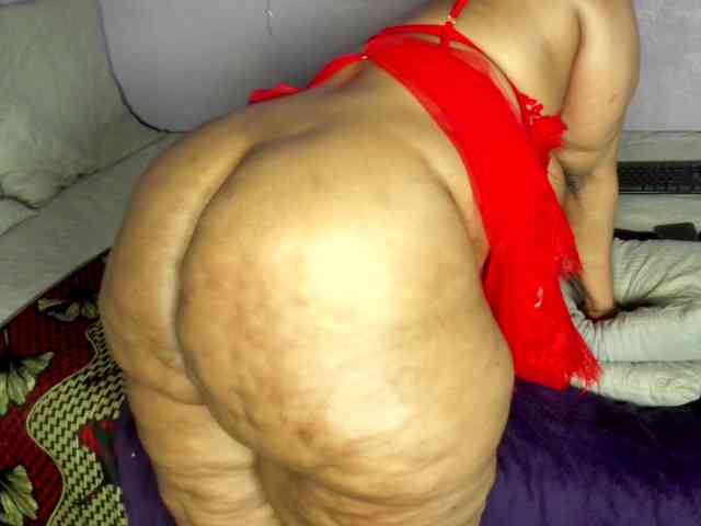 Big-Ass-Wilma webcam