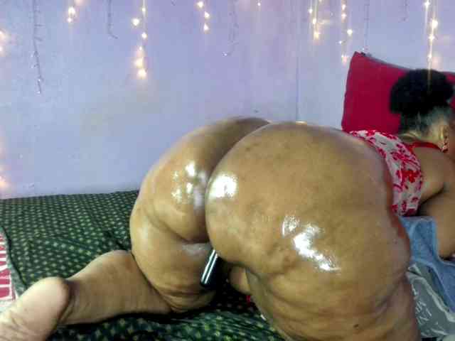 Big-Ass-Wilma webcam