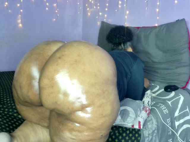 Big-Ass-Wilma webcam