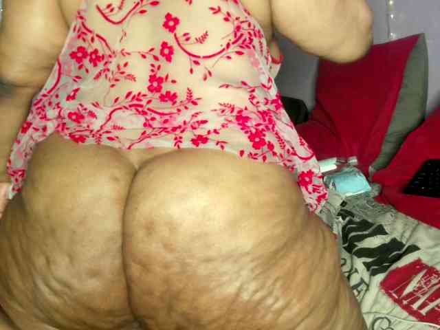 Big-Ass-Wilma webcam