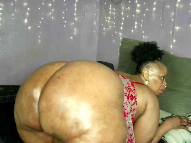 Big-Ass-Wilma webcam
