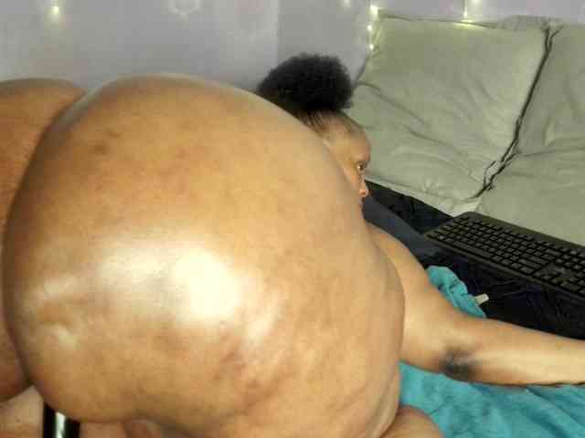Big-Ass-Wilma webcam