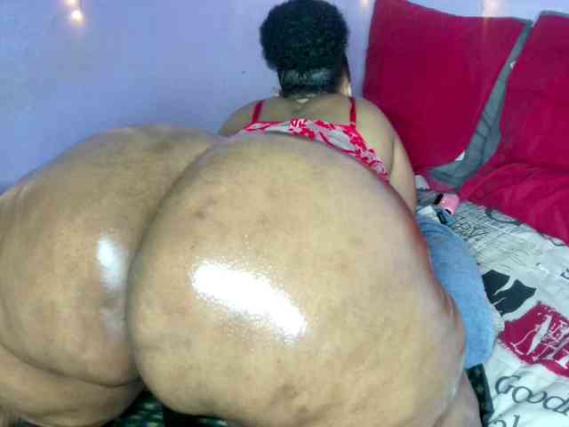 Big-Ass-Wilma webcam