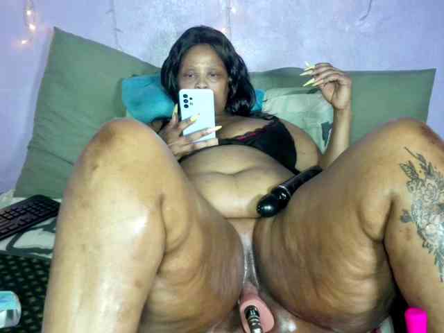 Big-Ass-Wilma webcam