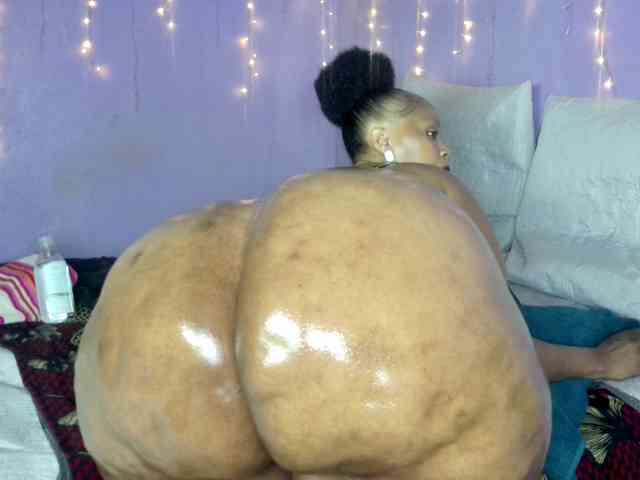 Big-Ass-Wilma webcam