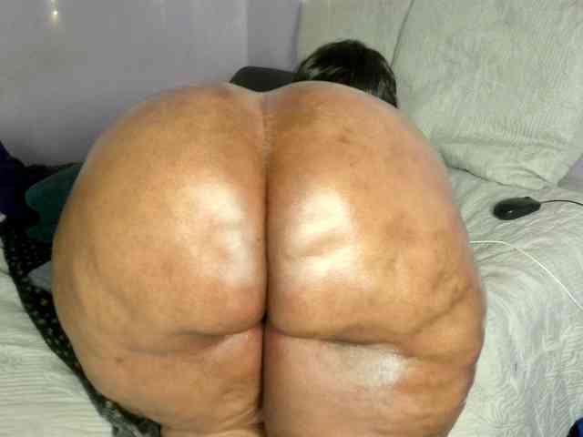Big-Ass-Wilma webcam