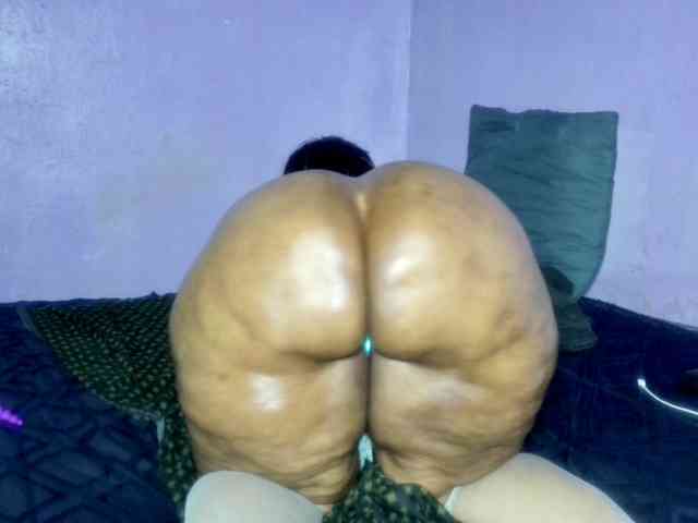 Big-Ass-Wilma webcam