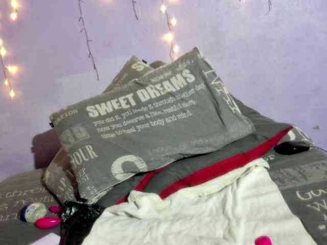 Big-Ass-Wilma webcam