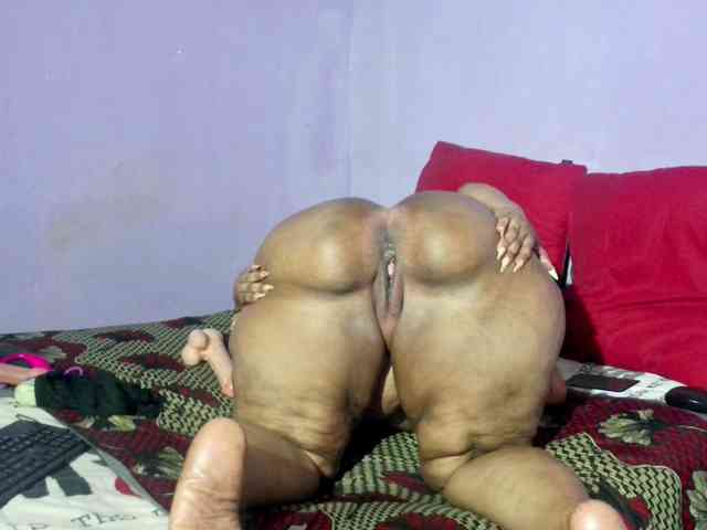 Big-Ass-Wilma webcam