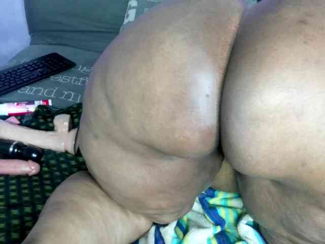 Big-Ass-Wilma webcam