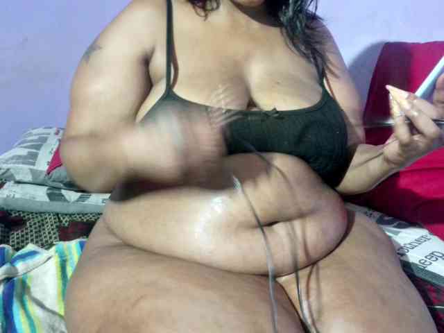 Big-Ass-Wilma webcam