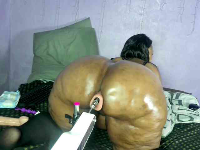 Big-Ass-Wilma webcam
