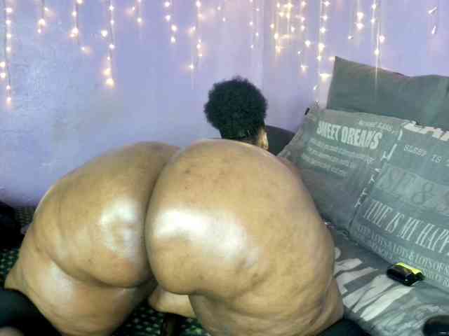 Big-Ass-Wilma webcam