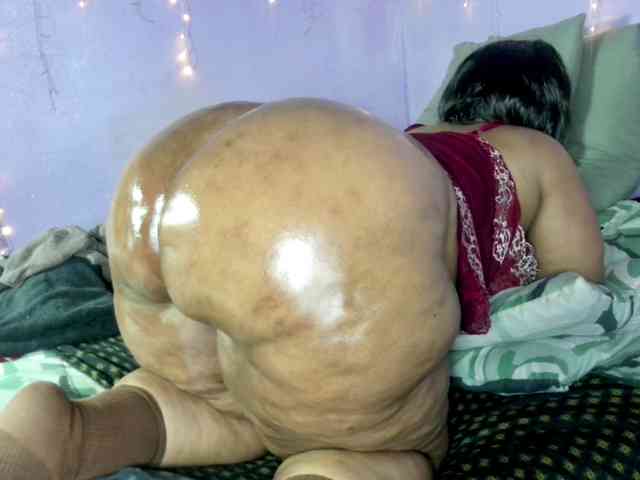 Big-Ass-Wilma webcam