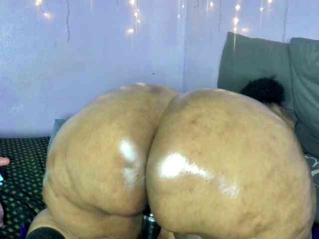 Big-Ass-Wilma webcam