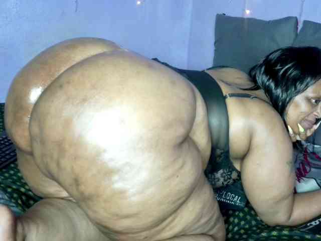 Big-Ass-Wilma webcam