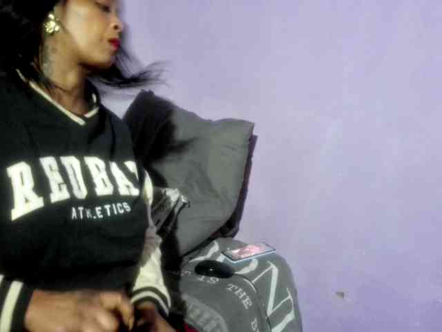 Big-Ass-Wilma webcam