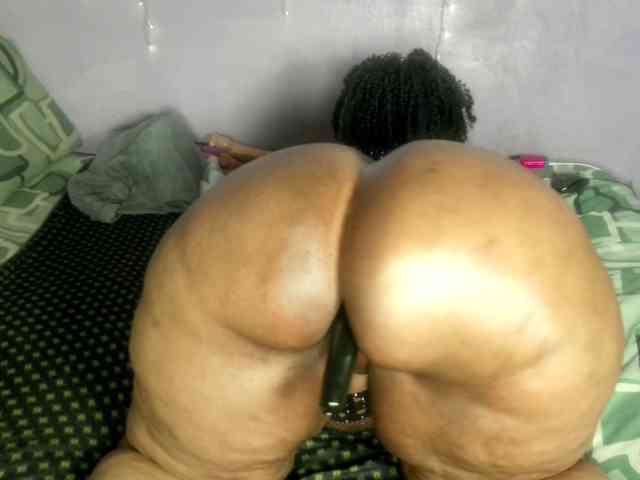 Big-Ass-Wilma webcam