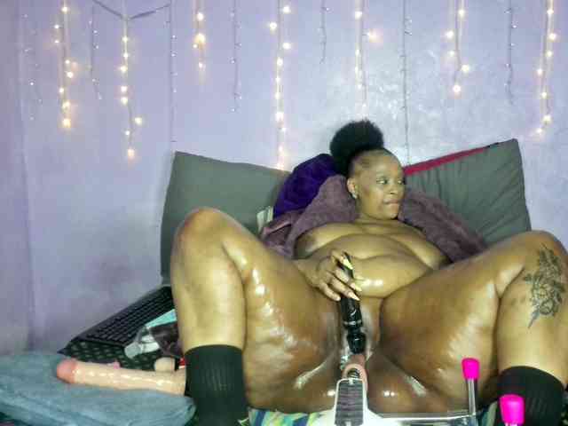 Big-Ass-Wilma webcam