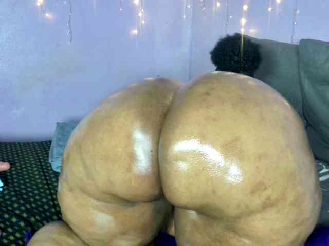 Big-Ass-Wilma webcam