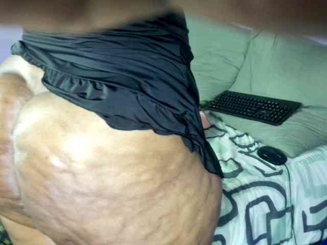 Big-Ass-Wilma webcam