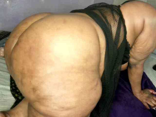 Big-Ass-Wilma webcam