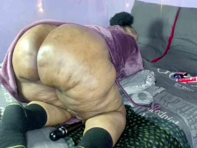 Big-Ass-Wilma webcam
