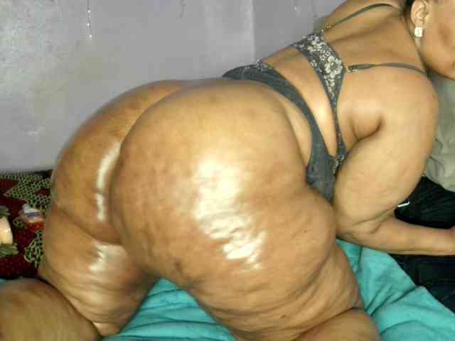 Big-Ass-Wilma webcam