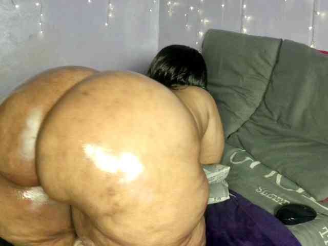 Big-Ass-Wilma webcam