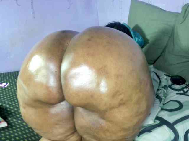 Big-Ass-Wilma webcam