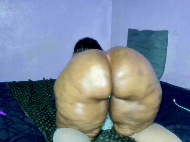 Big-Ass-Wilma webcam