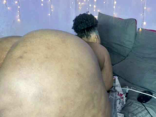 Big-Ass-Wilma webcam