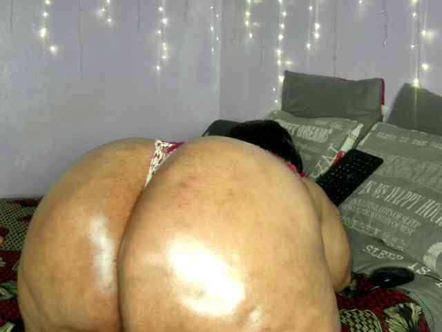 Big-Ass-Wilma webcam