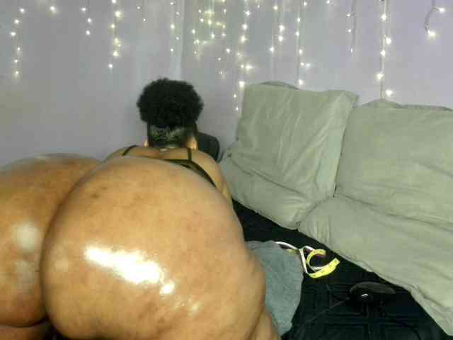 Big-Ass-Wilma webcam