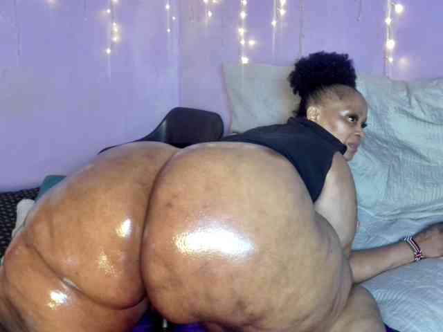Big-Ass-Wilma webcam